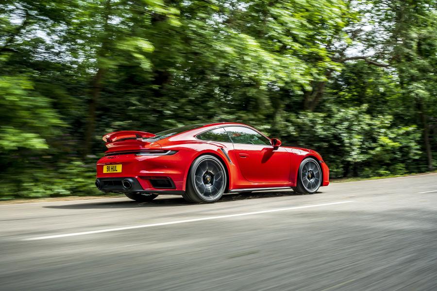  Porsche 911 Turbo S (992) 2020 года  (UK) (фото 10 из 42)